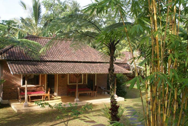 Prana Dewi Mountain Resort จาตีลูวีห์ ภายนอก รูปภาพ
