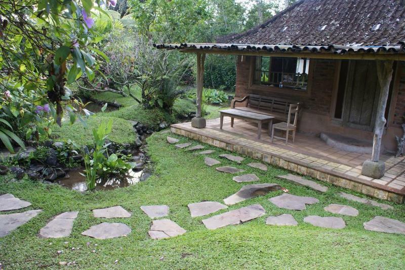 Prana Dewi Mountain Resort จาตีลูวีห์ ภายนอก รูปภาพ